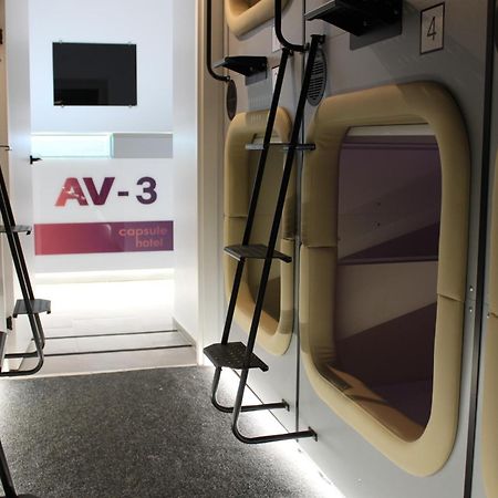 Av-3 Capsule Hotel Kiew Exterior foto