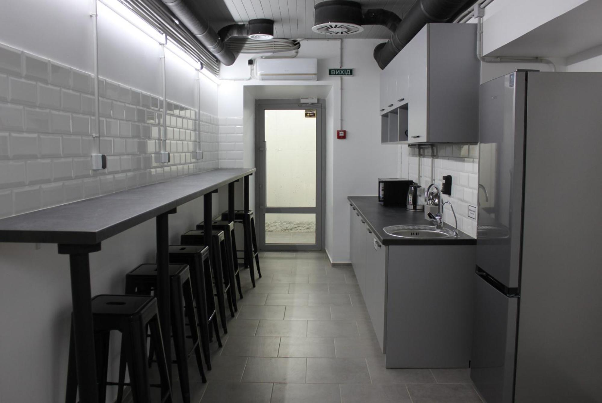 Av-3 Capsule Hotel Kiew Exterior foto