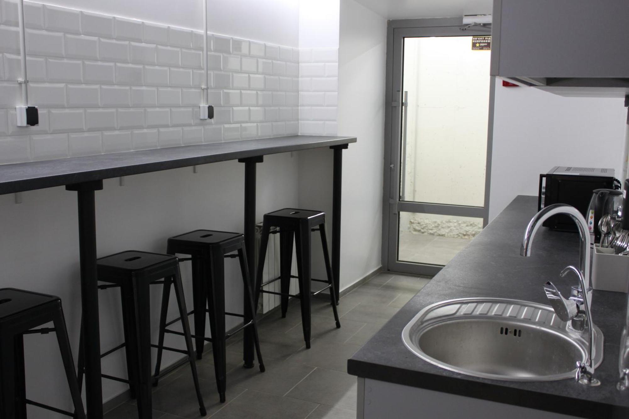 Av-3 Capsule Hotel Kiew Exterior foto
