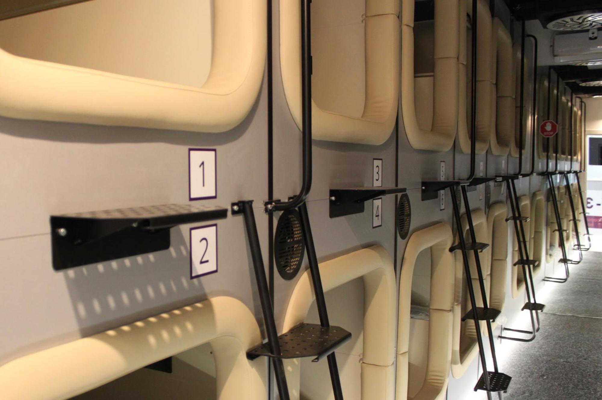 Av-3 Capsule Hotel Kiew Exterior foto